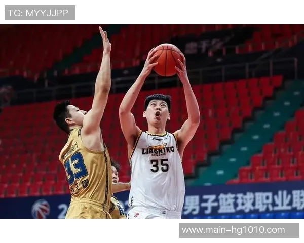 朱荣振复出表现出色但球队客场遗憾败给长沙勇胜展现激烈竞争态势